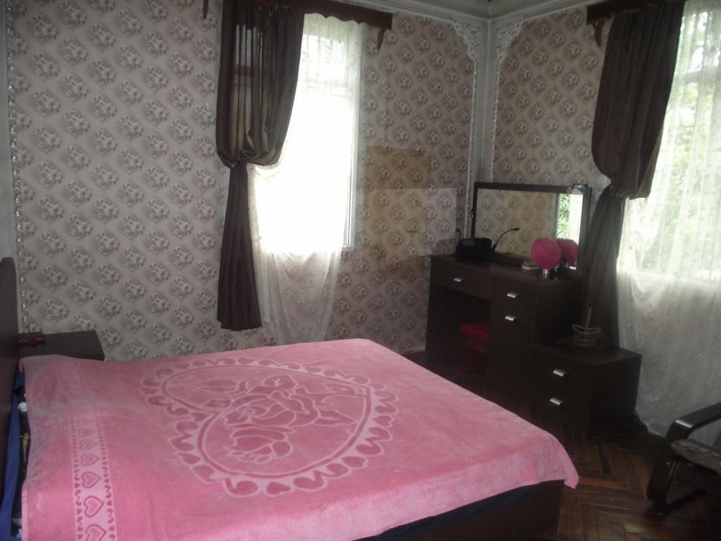 Guest House Temuri Batumi Eksteriør bilde