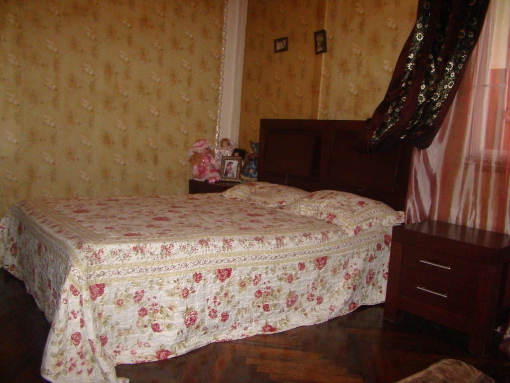 Guest House Temuri Batumi Eksteriør bilde